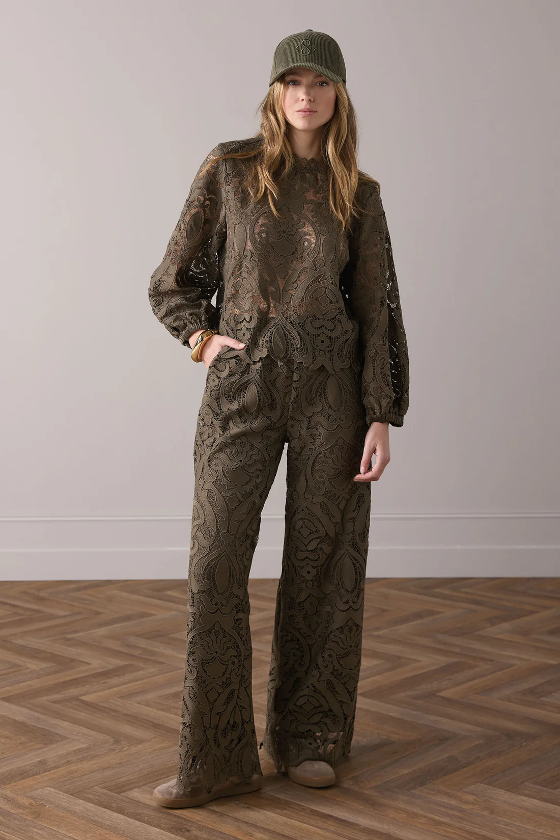 4s2734-12182-253-C8-655_Default_1_1100x