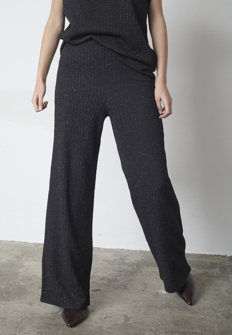 10-glut-pa19_900x1300c