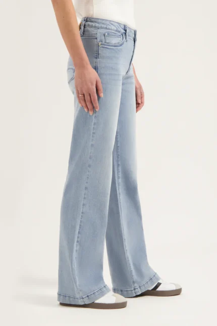 Florez Sophie straight