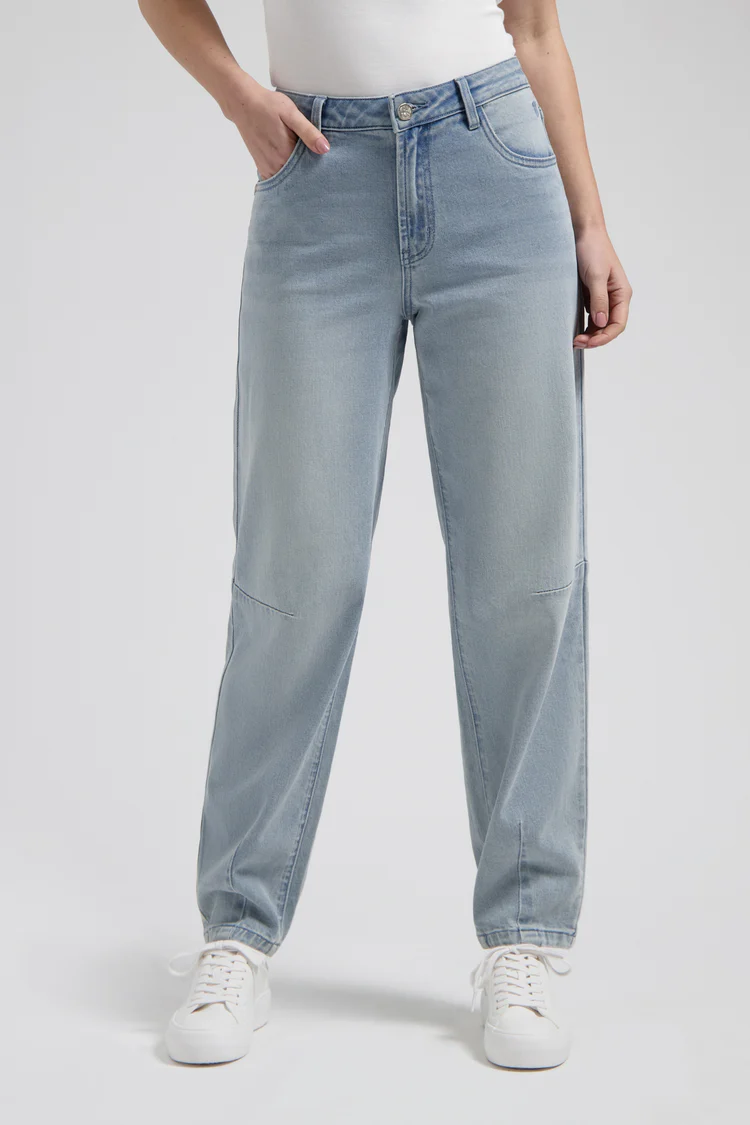 tess_blue_Bottom_Jpg_High_res_3