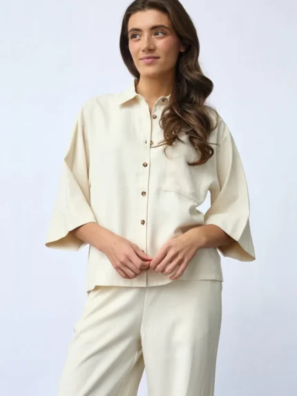 Sisters Point Verina top