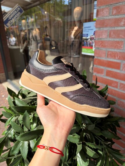 Via Vai Sam Naomi sneaker