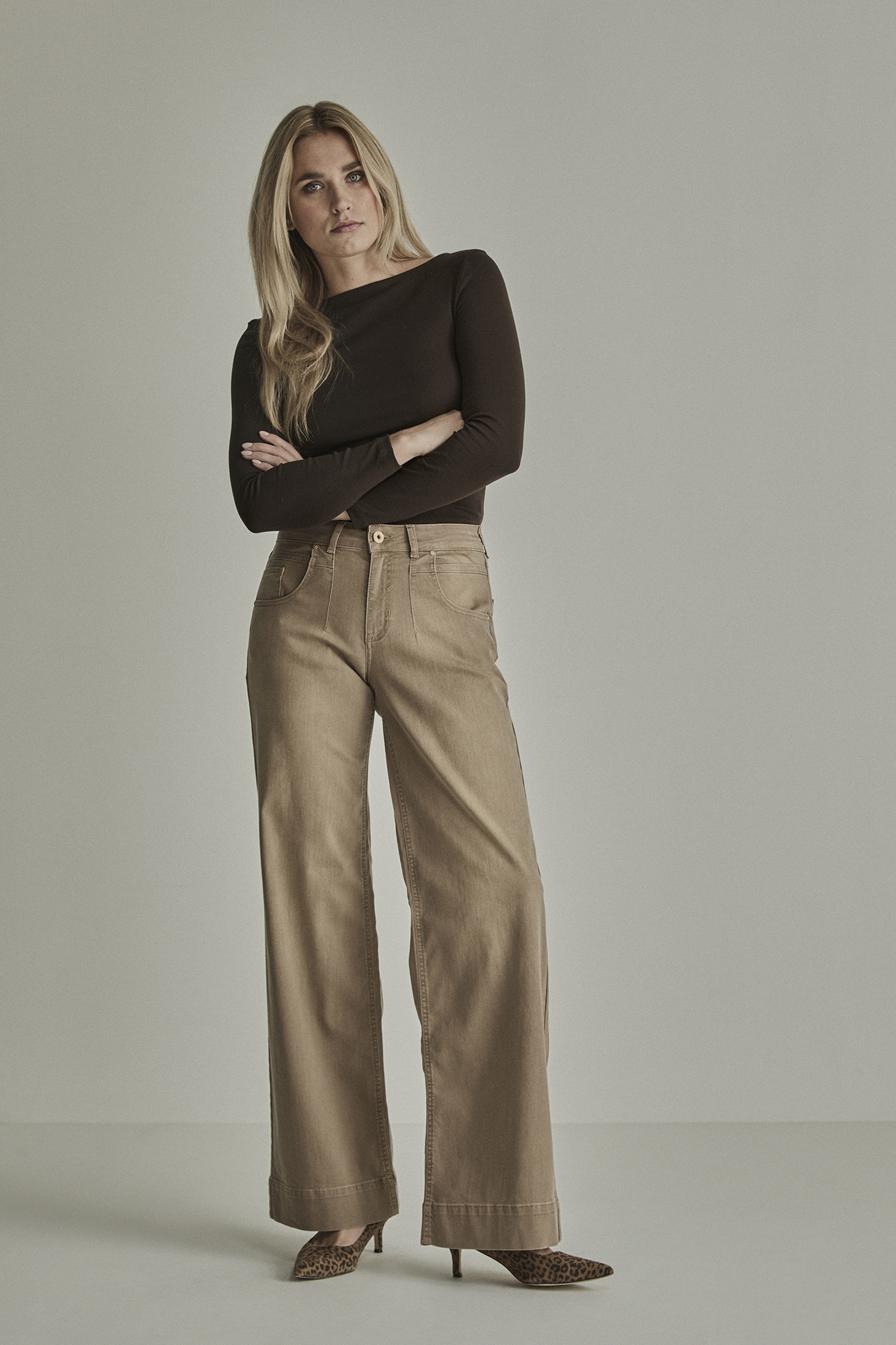 FW261.127207-204-1